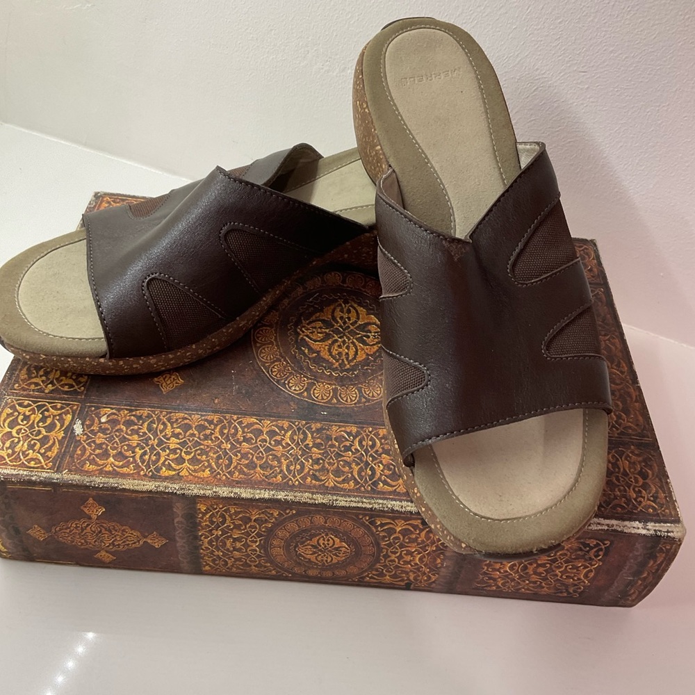 MERRELL Brown LeatherWedge Sandals Slides SUNDIAL FUDGE SIZE 9 LIKE NEW